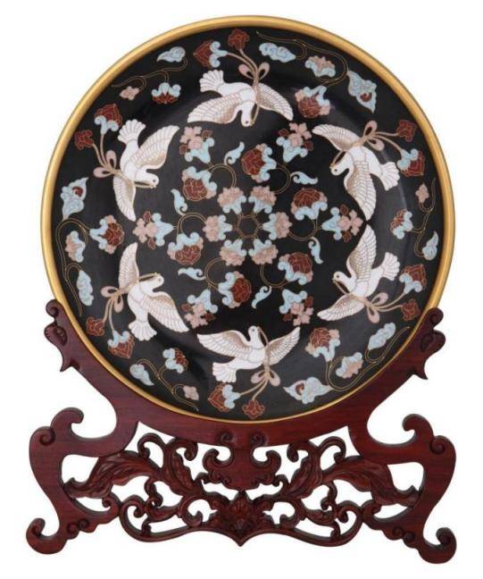 中国国际当代金属艺术展在沪启幕183件力作“熔古铸今”(图5)