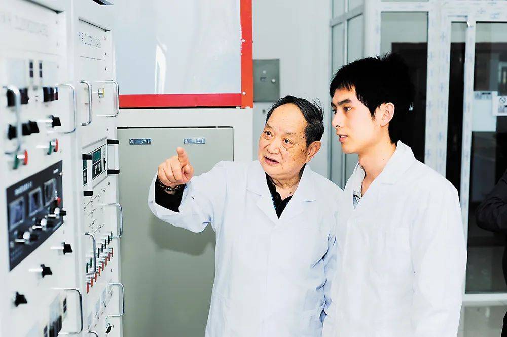 科学家精神宣讲报告会① 涂铭旌院士和他的“三起征程”人生(图5)